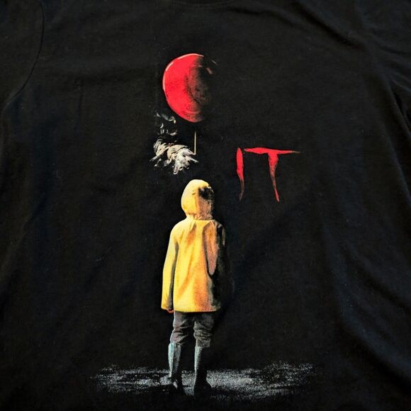 It Pennywise Horror Movie You'll Float Too Women's XS Crop Top - Picture 3 of 6